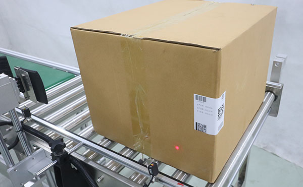 紙箱貼標機,貼標機,全自動(dòng)貼標機